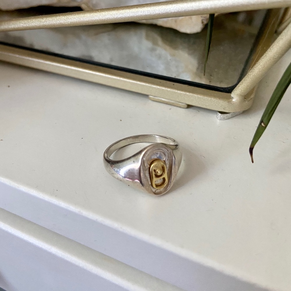 Verameat Signet Ring